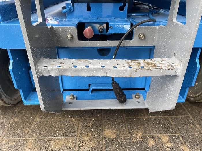 Used GENIE GS4047 2016