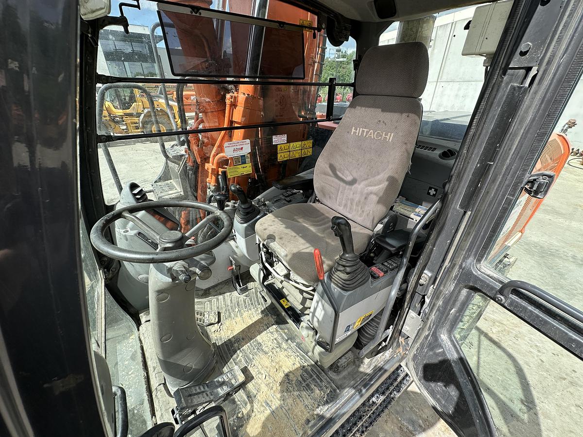 Used Hitachi ZX170W-5B 2017