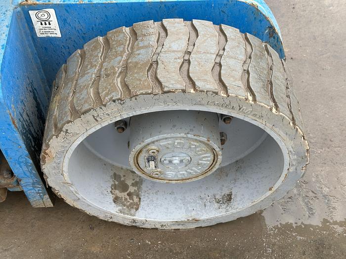 Used Genie Z3020N 2008