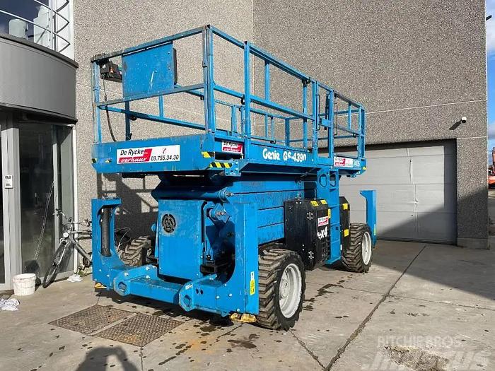 Used Genie GS 4390 RT