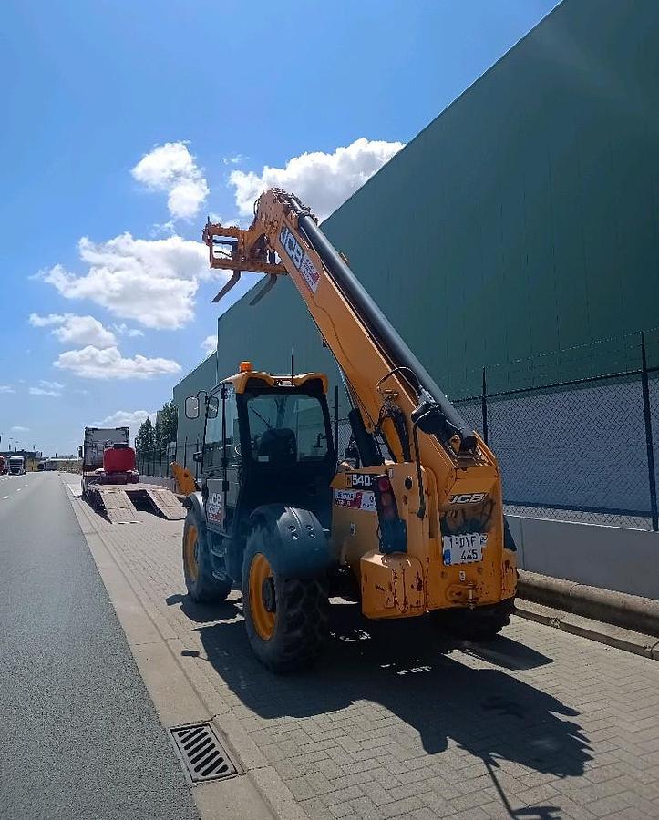 Used JCB 540-180 2017