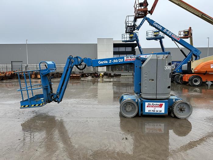 Used Genie Z3020N 2008