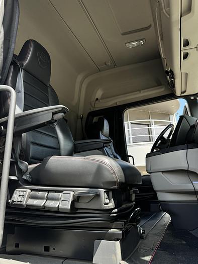 Used Scania S520 6x2 2018 Retarder Palfinger Crane