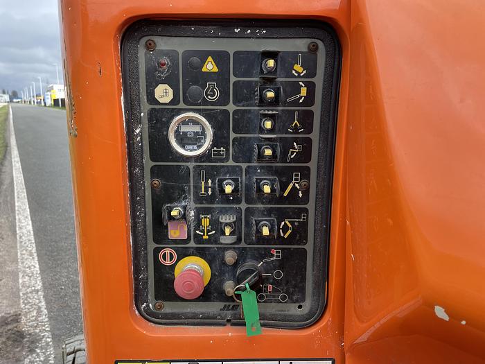 Used  JLG E400AJPN 2008