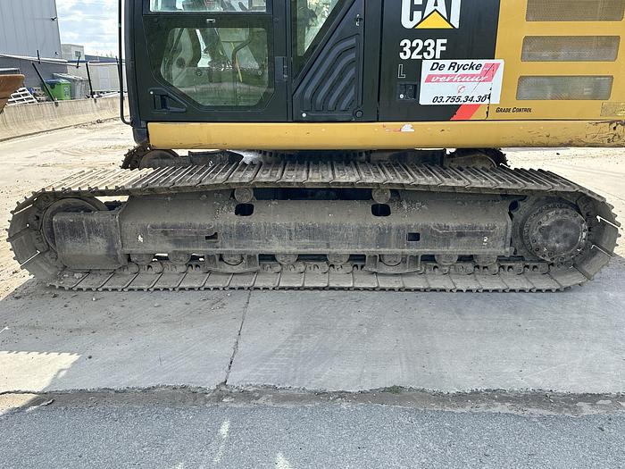 Used CAT 323FL 2017