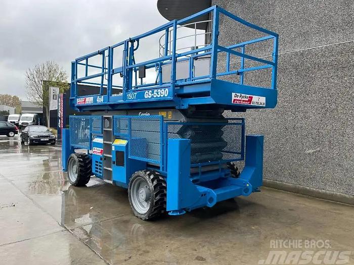 Used 2005 Genie GS 5390 RT