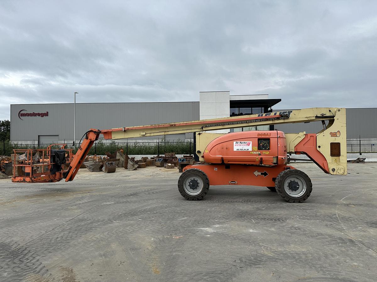 Used JLG 800AJ 2011