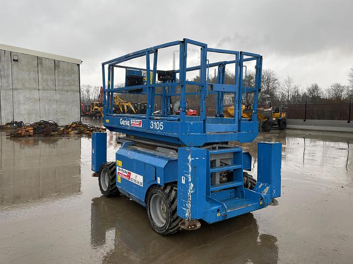 Used GENIE GS3268RT 2005