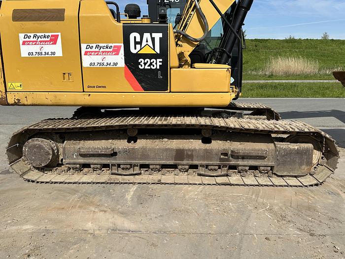 Used CAT 323FL 2017