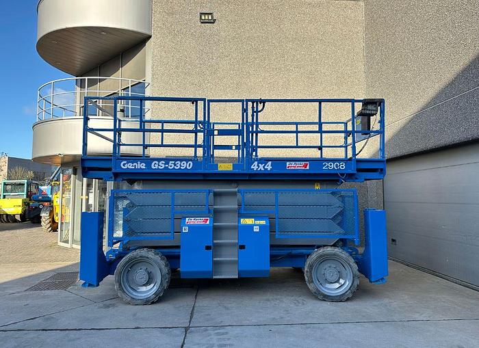 Used 2007 Genie GS 5390 RT