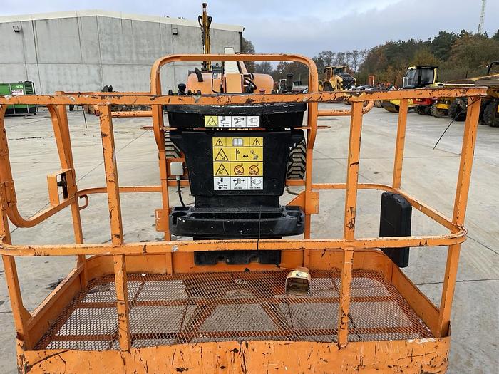 Used  JLG 600AJ 2008