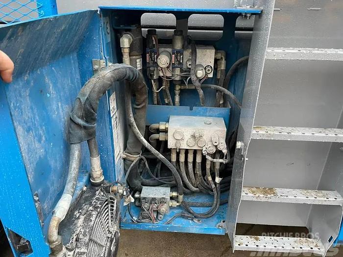 Used 2005 Genie GS 5390 RT