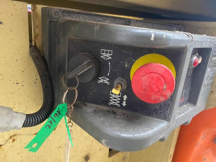 Used JLG 2630 ES 2011