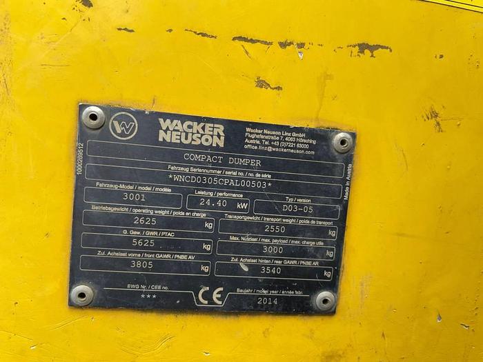 Used Neuson 3001 2014