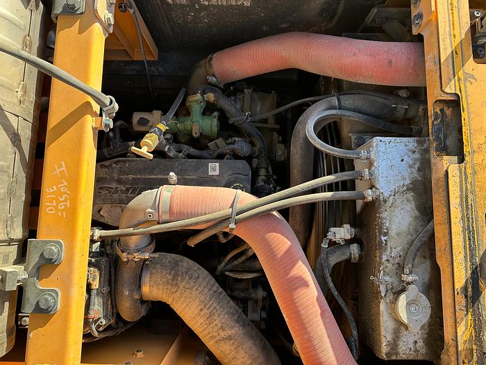 Used Hyundai HX235LCR 2019