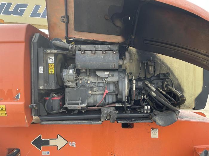 Used 2011 JLG 800 AJ