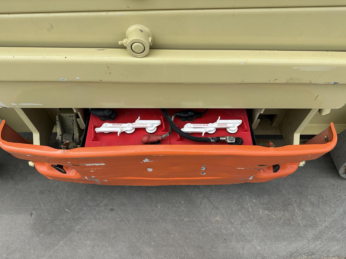 Used JLG 2030ES 2014