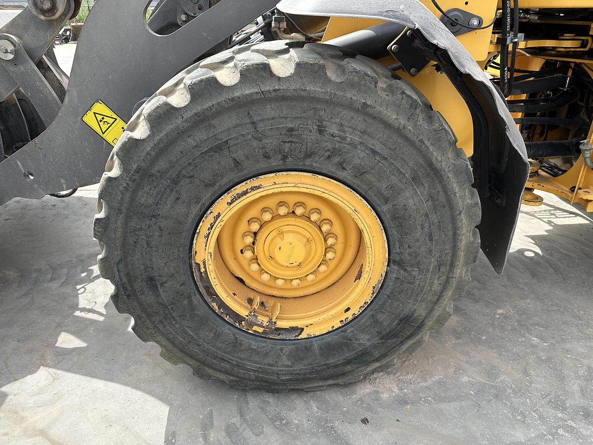 Used Volvo L90H 2018