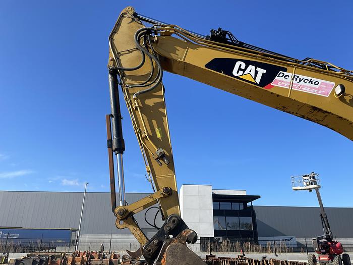 Used CAT 320FL 2017