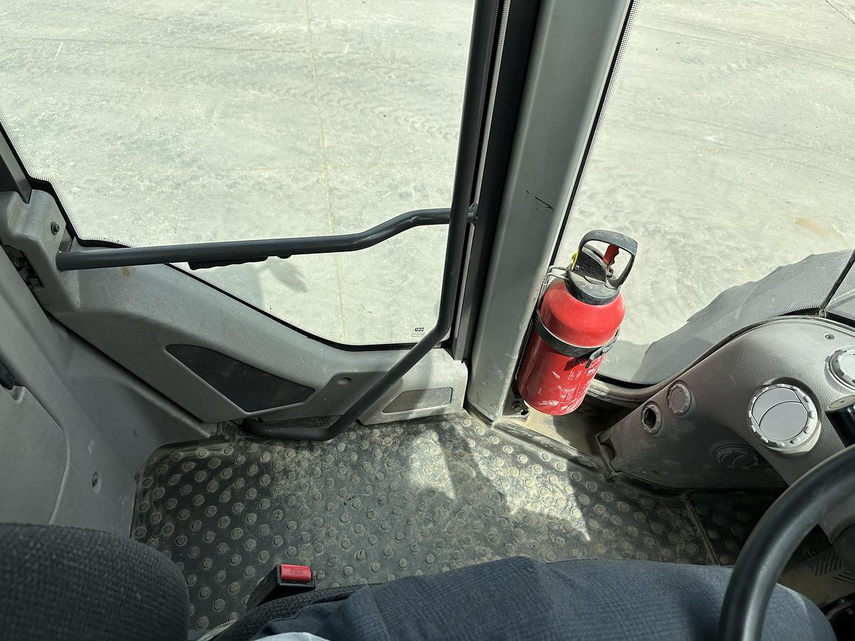 Used Volvo L90H 2018