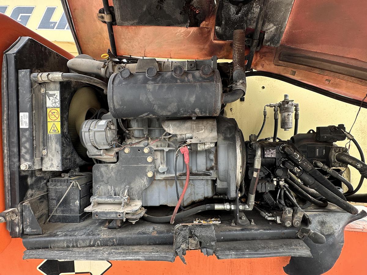 Used JLG 800AJ 2011