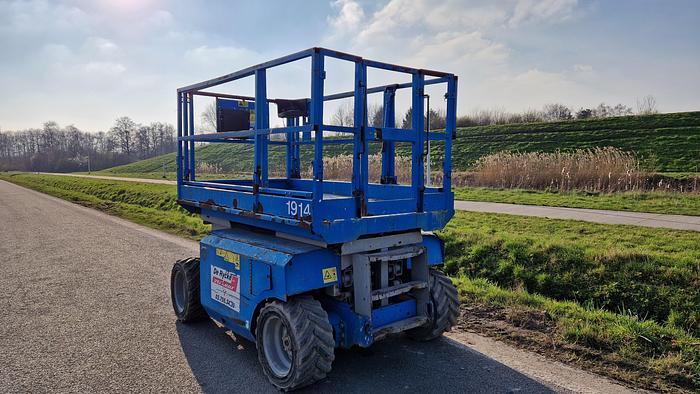 Used 2008 Genie GS 2668 RT