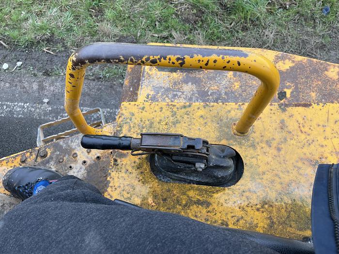 Used THWAITES 6T 2011