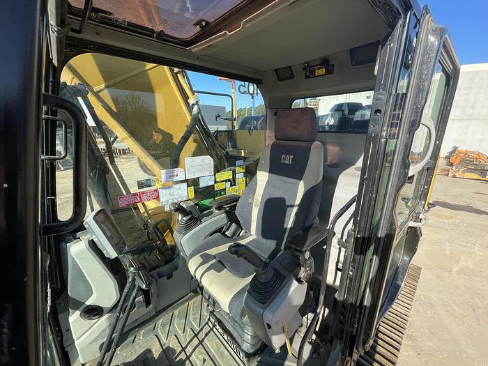 Used CAT 320FL 2017
