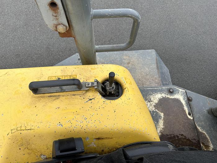 Used Neuson 6001 2013