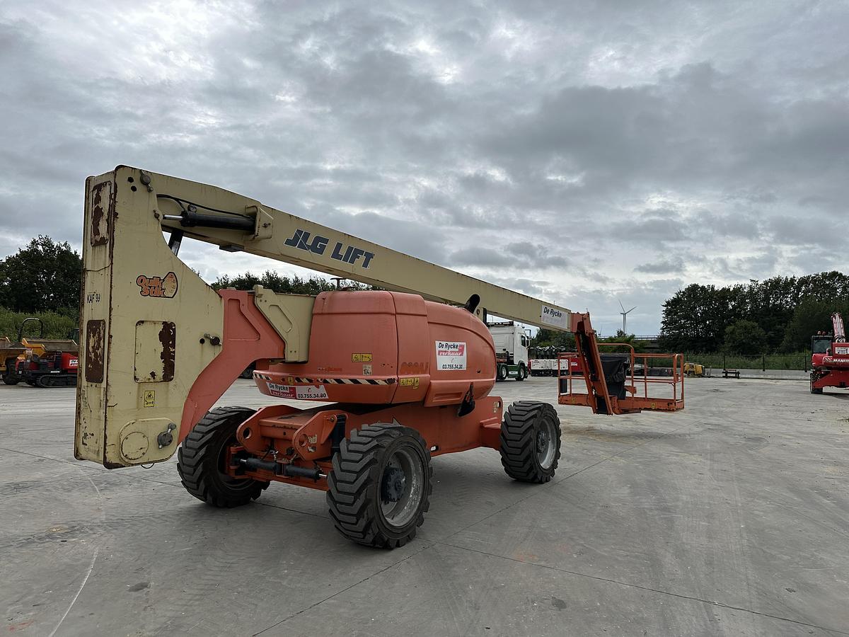 Used JLG 800AJ 2011
