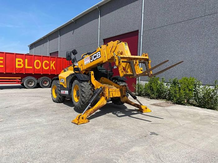 Used JCB 540-180 2017