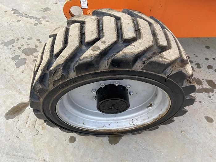 Used  JLG 600AJ 2008