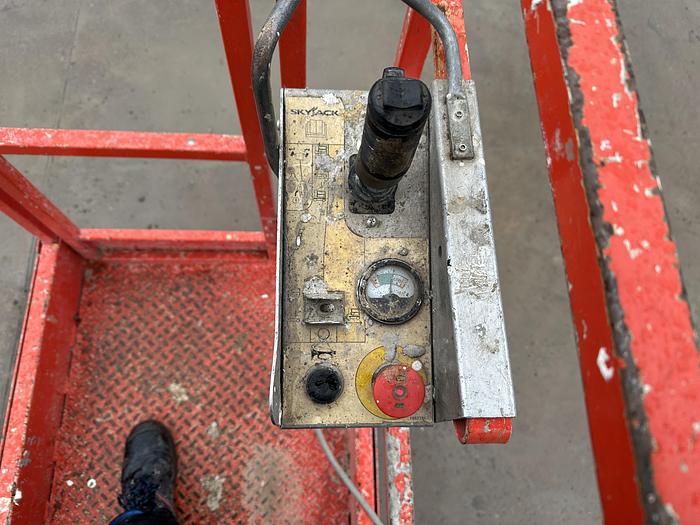 Used Skyjack SJ16 2015