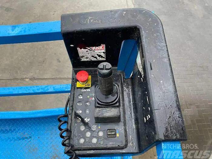 Used 2005 Genie GS 5390 RT
