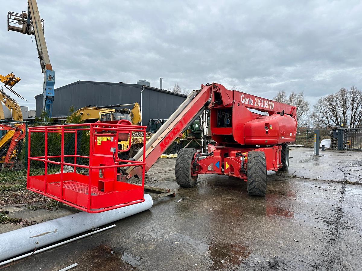 Used Genie ZX135-70 2014