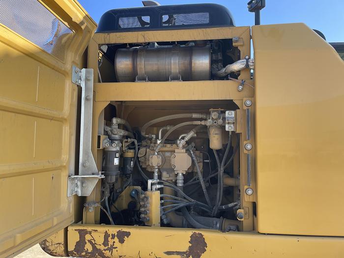 Used CAT 320FL 2017
