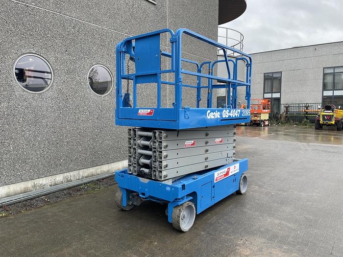 Used GENIE GS4047 2016