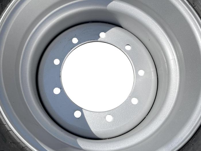 Used OUTRIGGER 33x15.50 -16.5 NHS