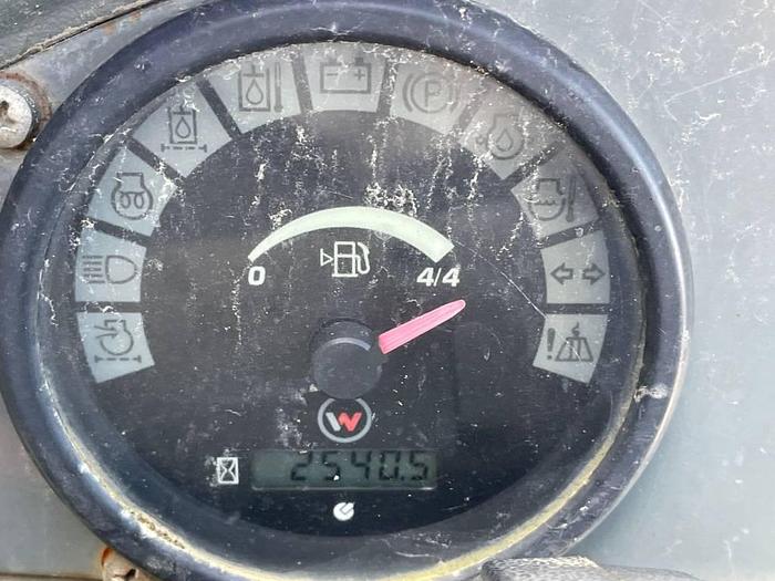 Used Neuson 3001 2014