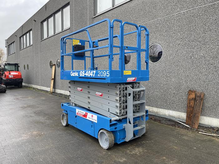 Used GENIE GS4047 2016