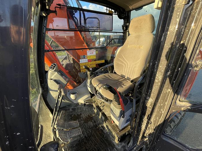 Used Hitachi ZX135US-6