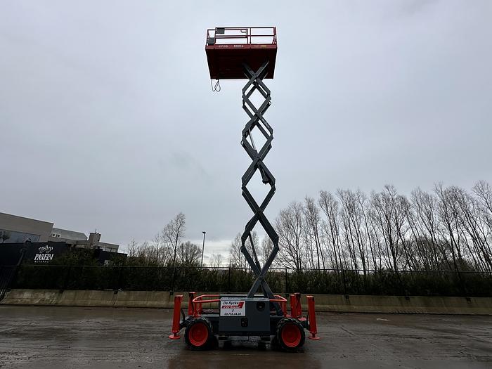 Used 2726 SKYJACK SJ6826RT