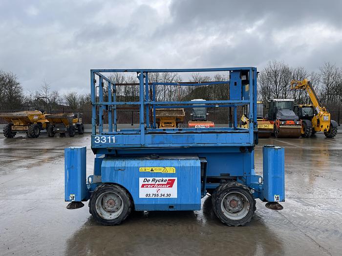 Used Genie GS2668 2007