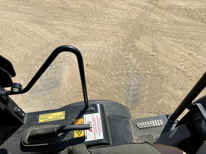 Used JCB 403 SV 2022