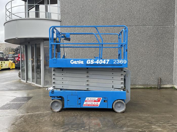 Used GENIE GS4047 2017
