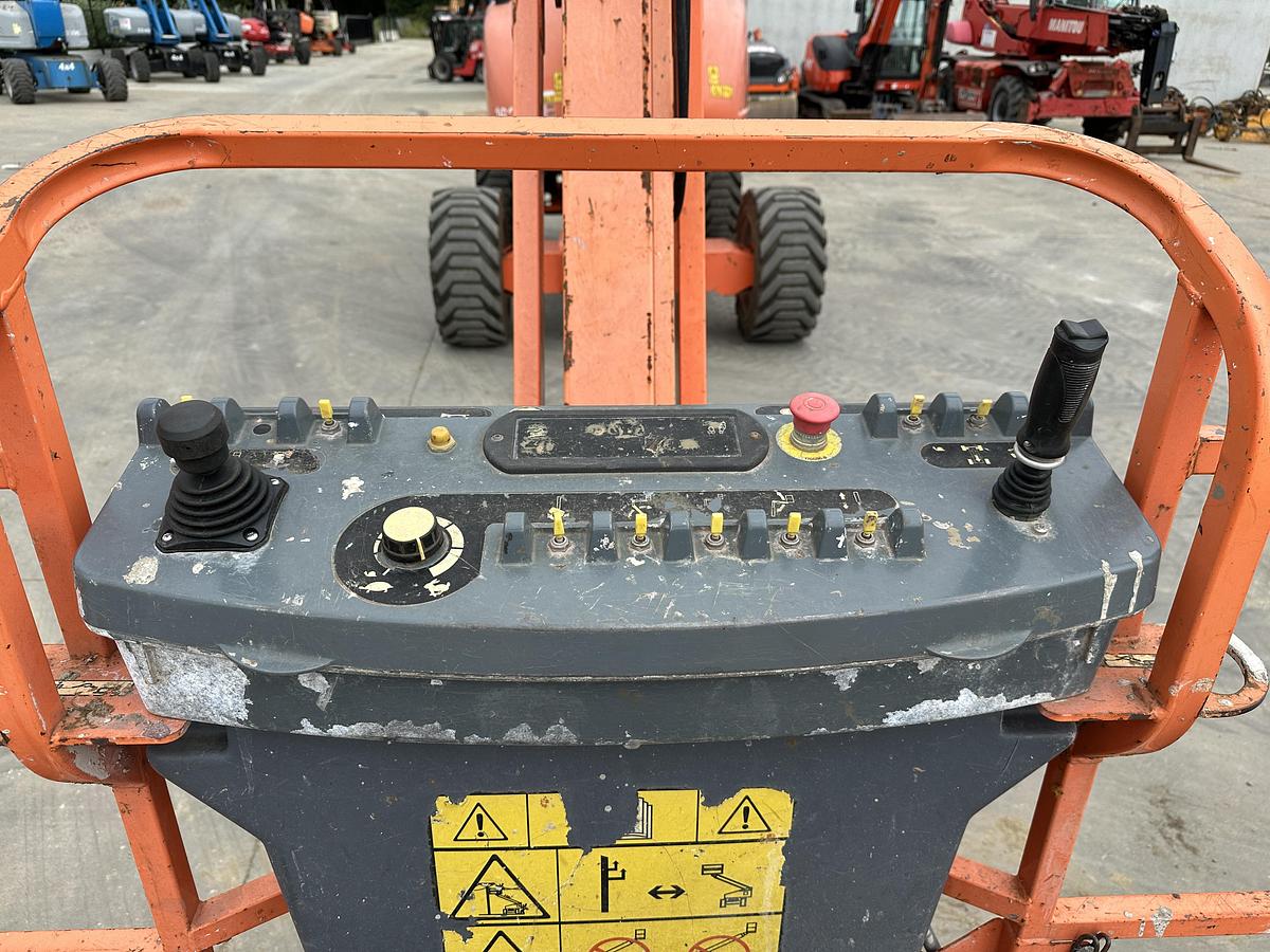 Used JLG 800AJ 2011