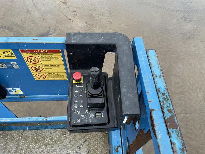 Used Genie GS2668 2007