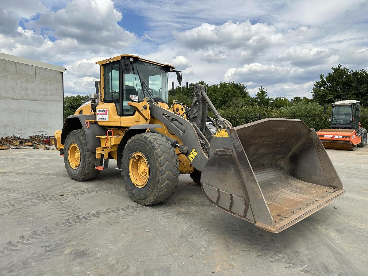 Used Volvo L90H 2018