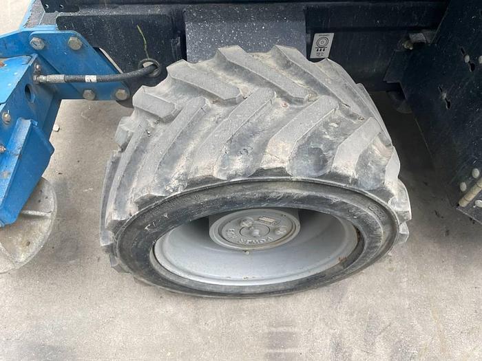 Used Genie GS 3369 RT