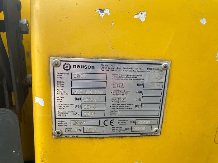 Used Neuson 3001